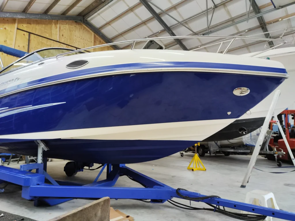 Bayliner: gelcoat reinigen en polijsten